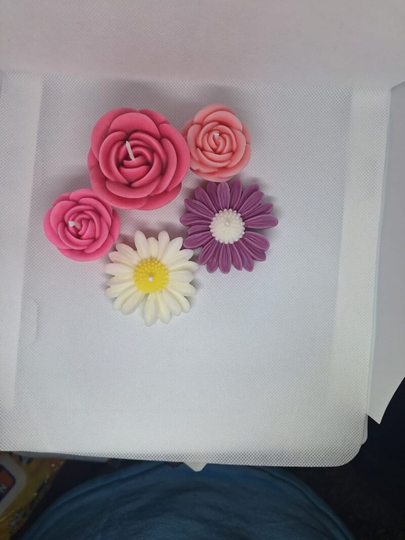 Rose Candle - Image 2